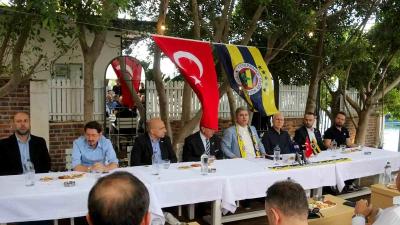 Fenerbahçe Başkan Adayı Hakan Safi, yaklaşan olağanüstü seçimli genel kurul