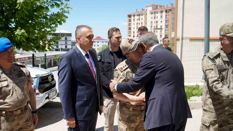 Şırnak Valisi Birol Ekici, Kurban Bayramı dolayısıyla düzenlenen bayramlaşma programında