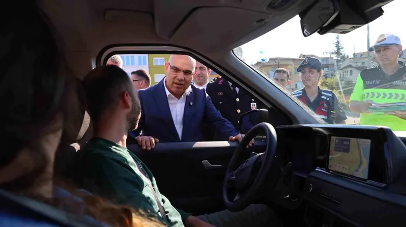 Giresun Valisi Mustafa Koç, Kurban Bayramı öncesi trafik uygulama noktalarını