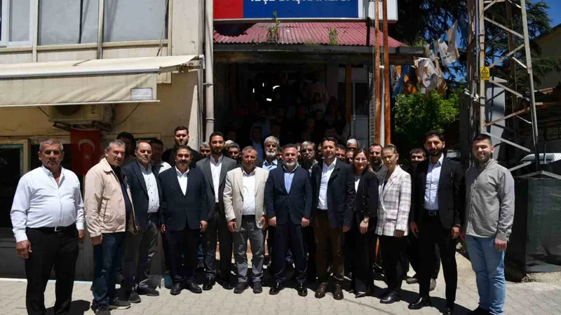 AK Parti Adana teşkilatı, Kurban Bayramı süresince 11 ilçede teşkilat