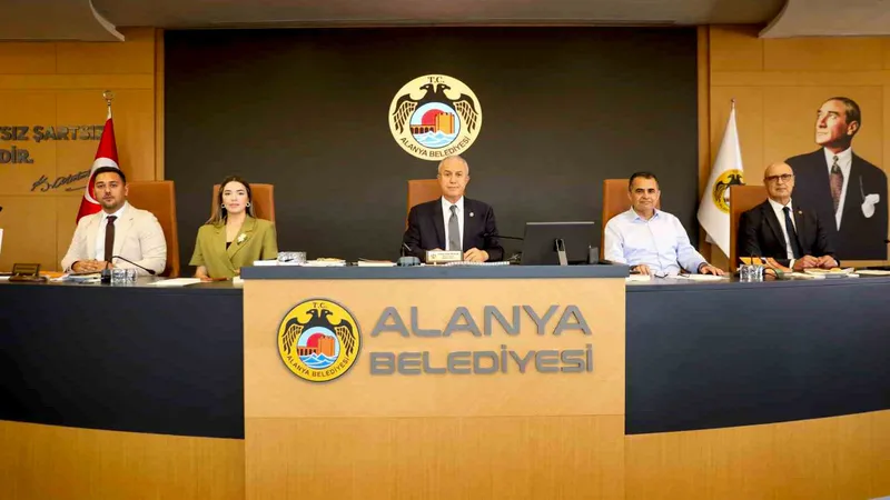 Alanya Belediye Başkanı Osman Tarık Özçelik, kanalizasyonunu denize veya yağmur