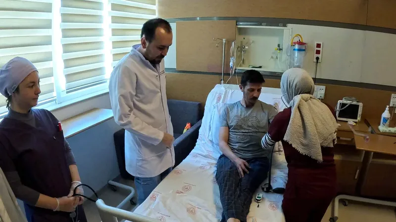 Balıkesir Atatürk Şehir Hastanesi'nde aort damarı yırtılması tespit edilen 43