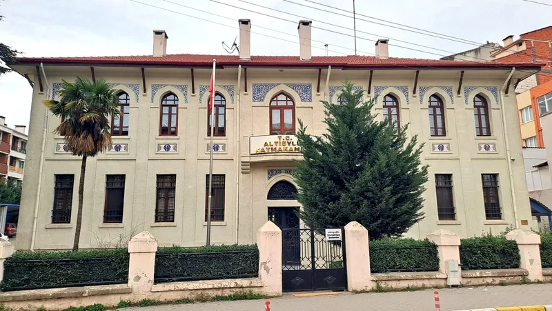 Resmi Gazete'de yayımlanan Mülki İdare Amirleri Atama Kararnamesi ile Balıkesir'de