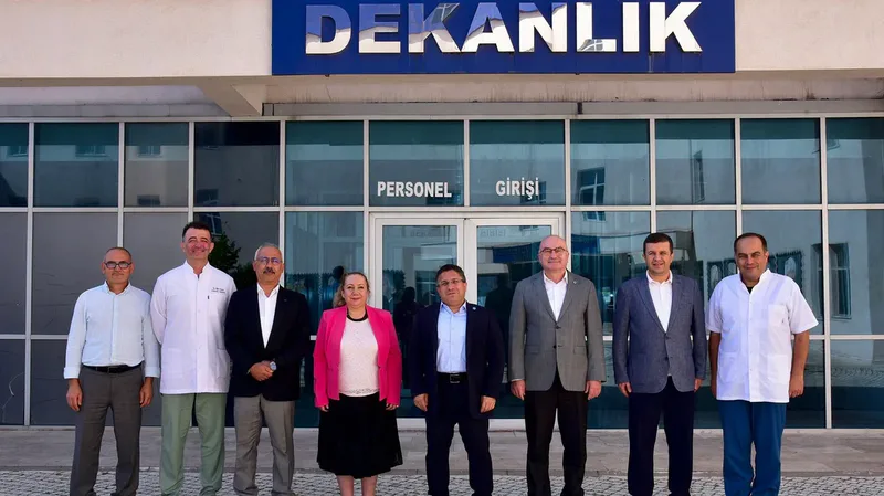 Balıkesir Üniversitesi Tıp Fakültesi Dekanlığı görevine atanan Prof. Dr. Tülin