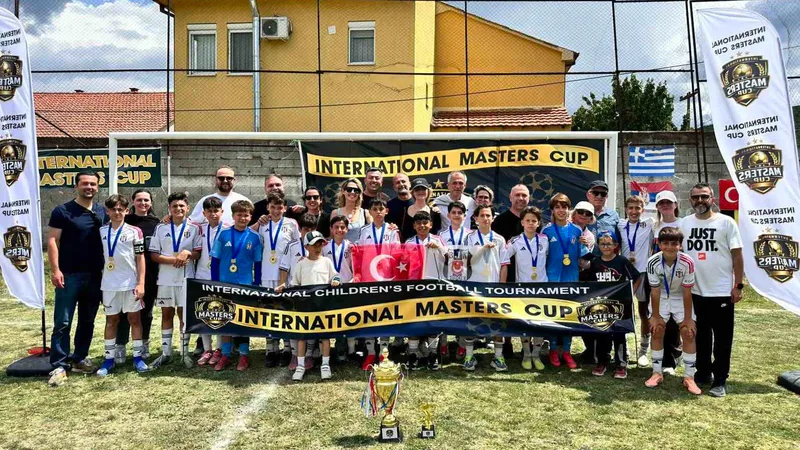 Beşiktaş U12 Futbol Takımı, Makedonya'da düzenlenen International Masters Cup'ta namağlup