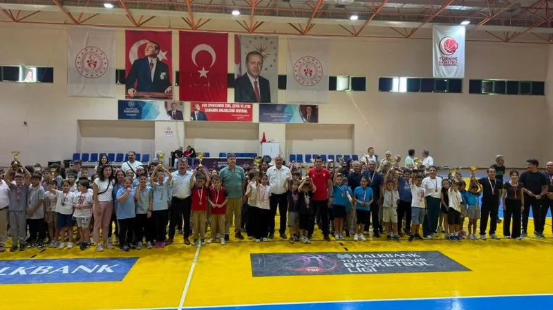 Burhaniye'de İlçe Milli Eğitim Müdürlüğü ve Gençlik Spor İlçe Müdürlüğü