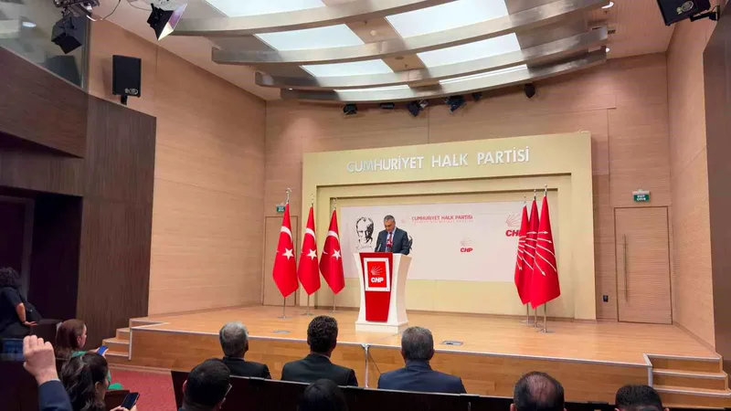 CHP Sözcüsü Müslim Sarı, kurultayı reddeden bir anlayış içinde olmadıklarını