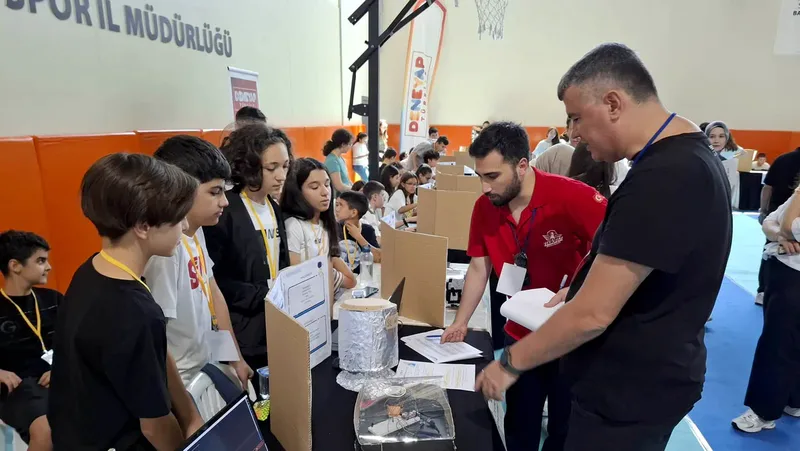 Balıkesir Gençlik ve Spor İl Müdürlüğü bünyesindeki Deneyap Atölyeleri, geleceğin