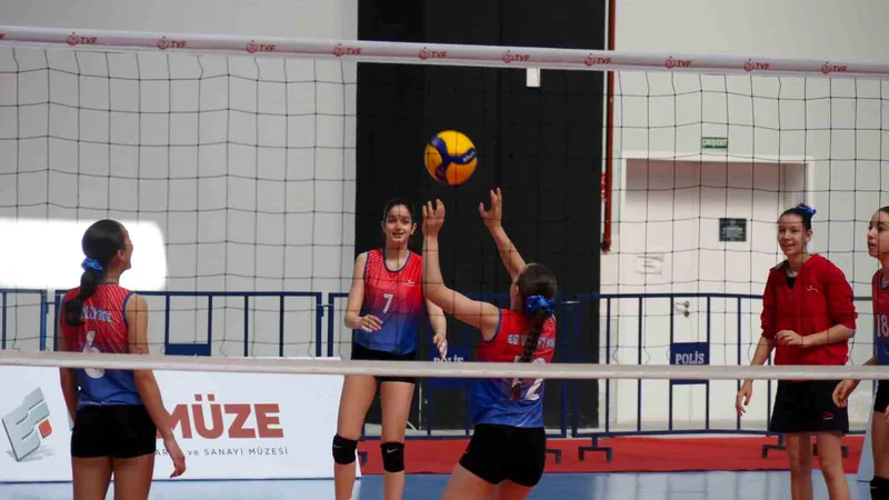 Eskişehir'de 6 Şubat depremlerinde hayatını kaybeden milli voleybolcu Emincan Kocabaş'ın