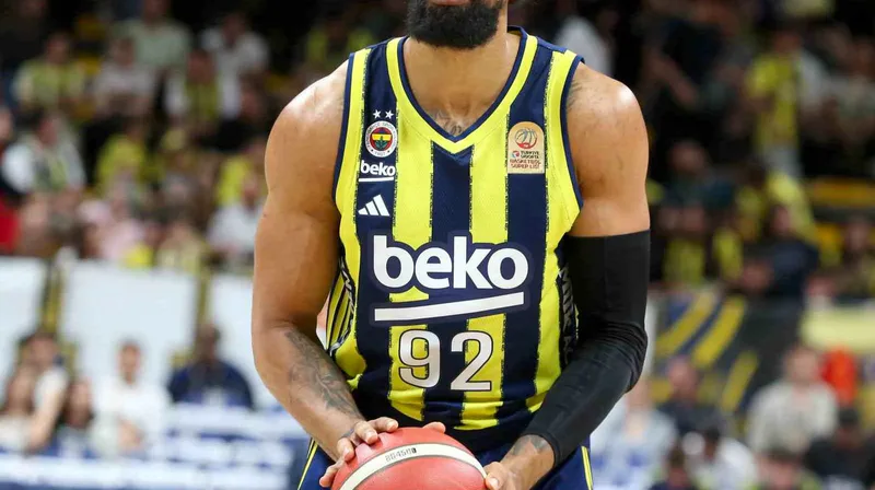Fenerbahçe Beko, play-off yarı final serisinin ikinci maçında A. Efes'i