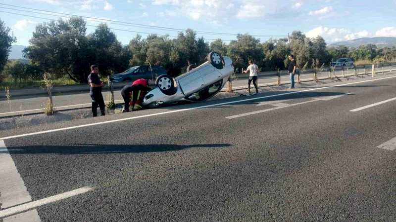 Balıkesir'in Havran ilçesinde meydana gelen trafik kazasında 2 kişi hafif