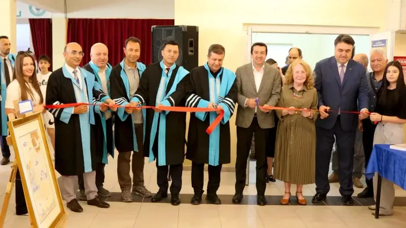 Balıkesir Üniversitesi Havran Meslek Yüksekokulu, 32. dönem mezunlarını görkemli bir
