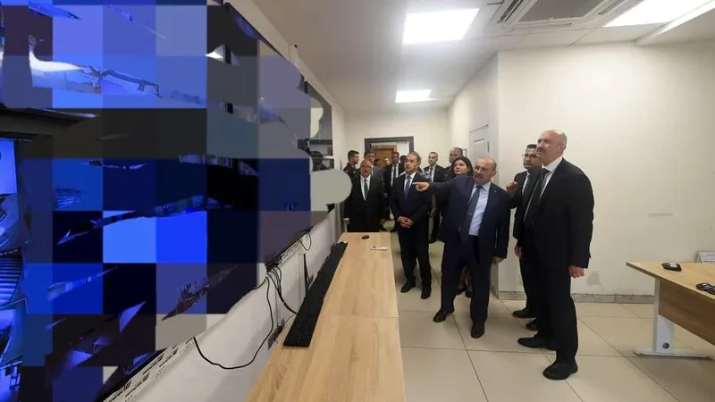 İçişleri Bakan Yardımcısı Dr. Mehmet Cangir, Balıkesir Valisi İsmail Ustaoğlu