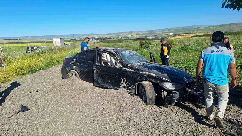 Siirt'in Kurtalan ilçesinde tır ile otomobilin çarpışması sonucu 3 kişi