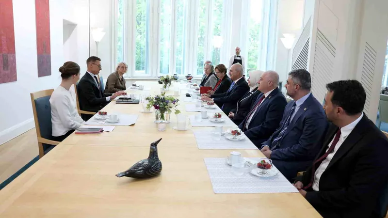 TBMM Başkanı Numan Kurtulmuş, Helsinki'de Finlandiya Cumhurbaşkanı Alexander Stubb ile