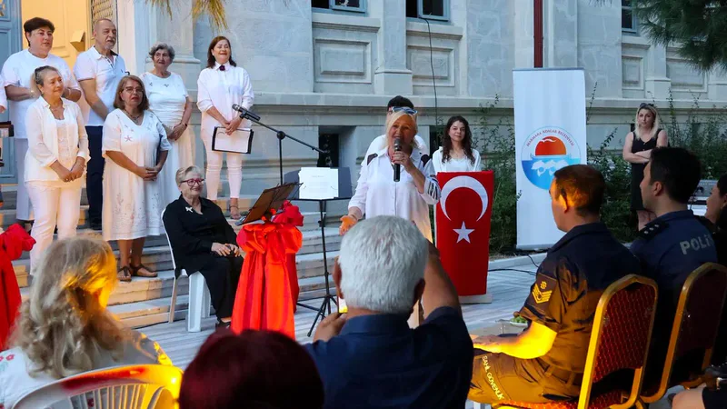Marmara Adalar Halk Eğitimi Merkezi tarafından düzenlenen Yıl Sonu Sergisi