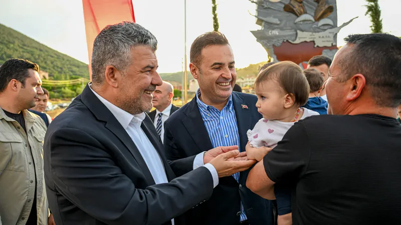 Balıkesir Büyükşehir Belediye Başkanı Ahmet Akın'ın ev sahipliğinde düzenlenen törenle