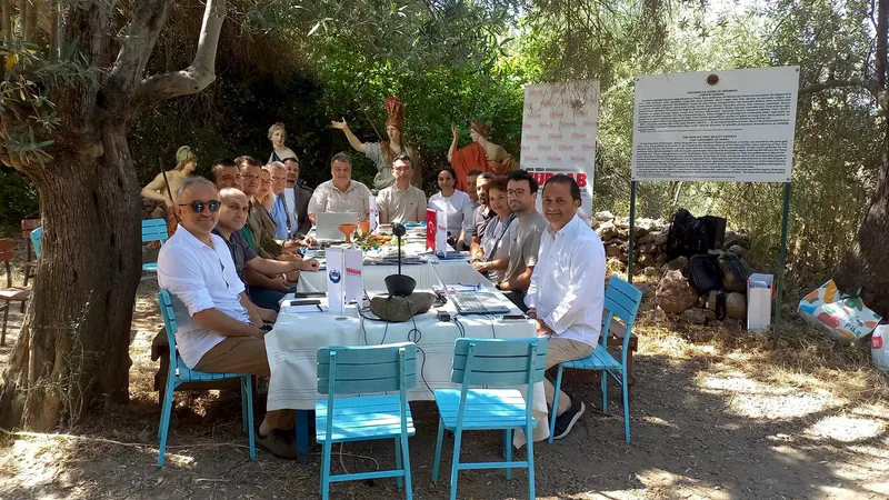 Türkiye'de ilk kez bir arkeolojik kazı alanında hibrit formatta düzenlenen