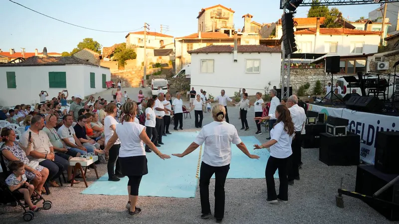 Gömeç Belediyesi ev sahipliğinde düzenlenen 5. Uluslararası Keremköy Festivali, 25-26