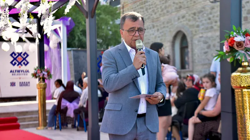 Altıeylül Belediyesi tarafından Sabri Uğur Parkı ve Millet Kıraathanesi bünyesinde