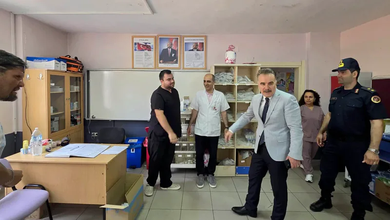 Edremit Devlet Hastanesi Altınoluk Semt Polikliniği, yaz sezonunda artan nüfusun