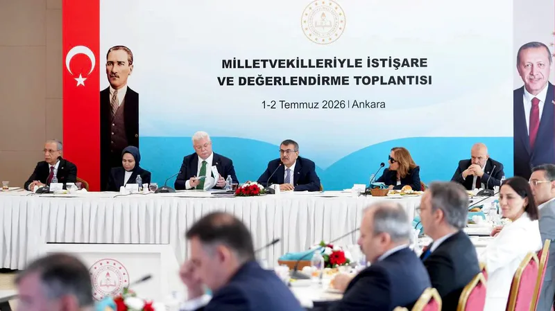 AK Parti Balıkesir Milletvekili Dr. Mustafa Canbey, Millî Eğitim Bakanı