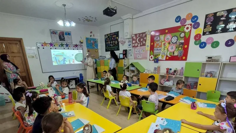 Bigadiç İlçe Müftülüğü bünyesindeki 4-6 yaş Kur'an kursu öğrencilerine, İlçe
