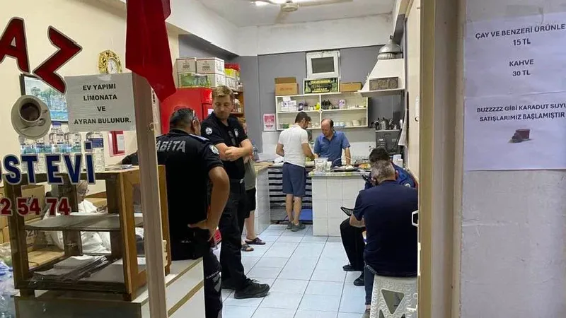 Burhaniye ilçesinde İlçe Sağlık Müdürlüğü öncülüğünde başlatılan sigara denetimlerinde kapalı