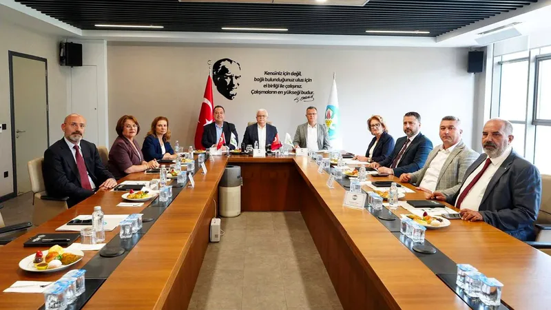 Burhaniye Belediye Başkanı Ali Kemal Deveciler başkanlığındaki Çevreci Belediyeler Birliği,