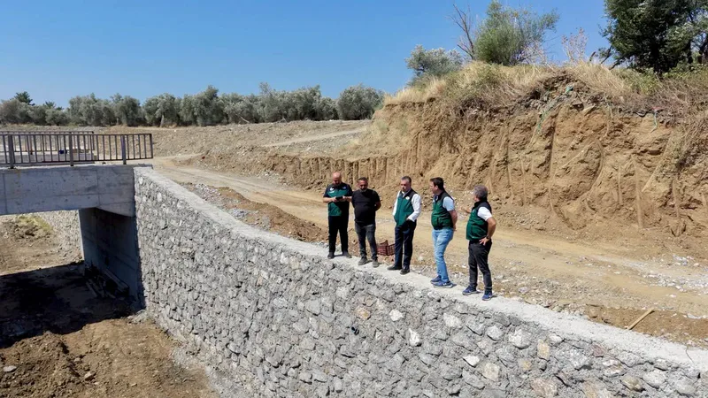 DSİ 25. Bölge Müdürlüğü, Edremit Güre Mahallesi'ndeki Kuruçay Deresi Taşkın