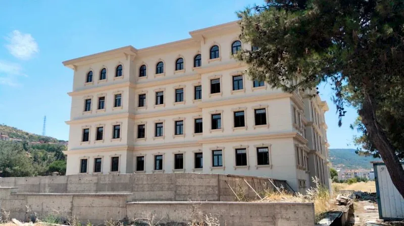 Balıkesir'in Karesi ilçesinde YİKOB koordinesinde inşa edilen yeni hükümet konağı