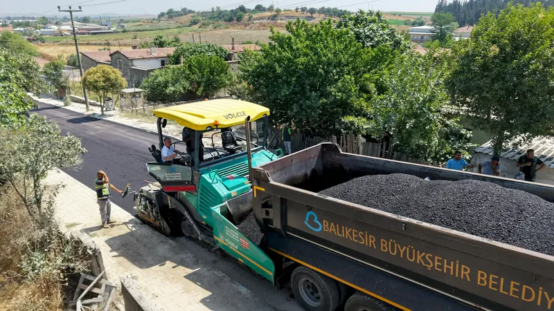 Manyas Belediyesi, Cengizhan Caddesi ile Cumhuriyet Caddesi kesişimine kadar olan