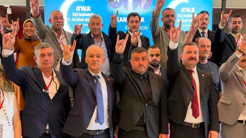 MHP Ayvalık İlçe Kongresi, büyük bir katılımla gerçekleştirildi. Yapılan seçimlerde