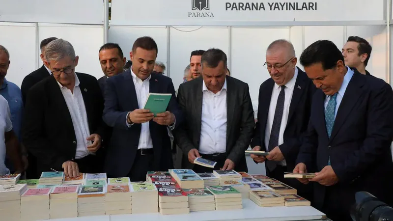 Edremit Belediyesi'nin düzenlediği 8. Edremit Kitap Fuarı, 380 yazar ve