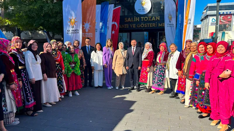 AK Parti Genel Merkez Kadın Kolları Başkanı Tuğba Işık Ercan'ın