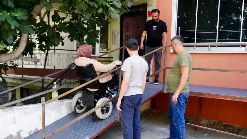 Altıeylül Belediyesi, 7 gün 24 saat çalışma ilkesiyle Fen İşleri,