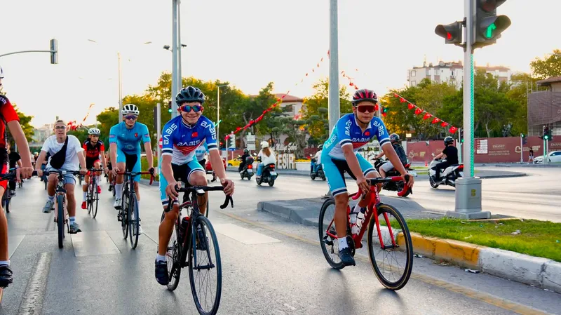 Balıkesir Gençlik ve Spor İl Müdürlüğü himayesinde 30 Ağustos Zafer