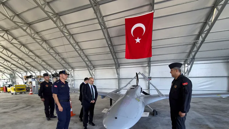 Balıkesir Valisi İsmail Ustaoğlu, Bandırma'da 6. Ana Jet Üs Komutanlığı,