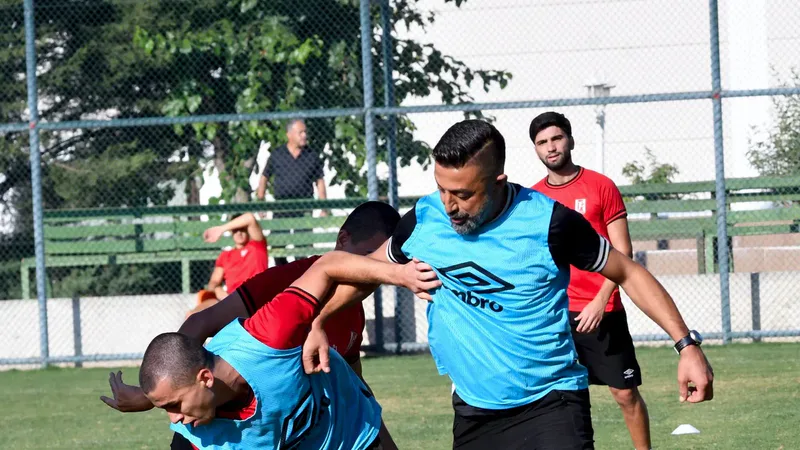 Balıkesirspor, 10 Ağustos'ta başladığı Afyonkarahisar kampını son taktik antrenmanıyla tamamladı.