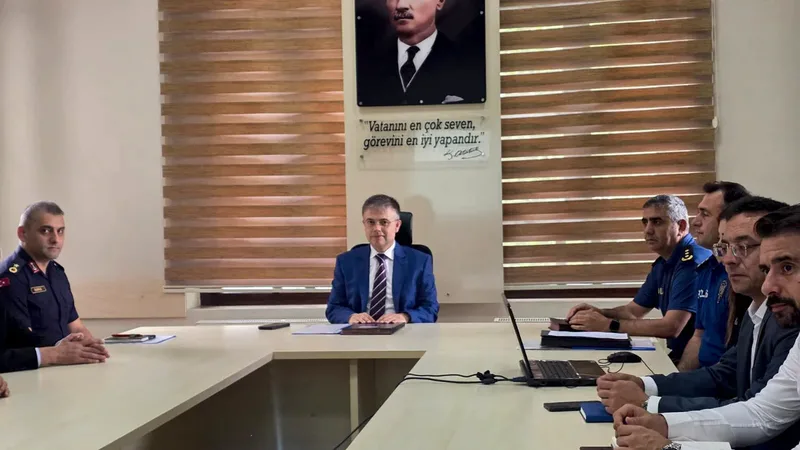 Bandırma'da 2026-2027 futbol sezonu öncesi ilçe spor güvenlik kurulu toplantısı