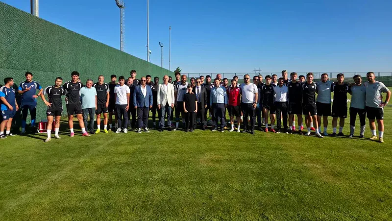 Trendyol 1. Lig'in ilk haftasında sahasında İstanbulspor'u ağırlayacak olan Bandırmaspor,