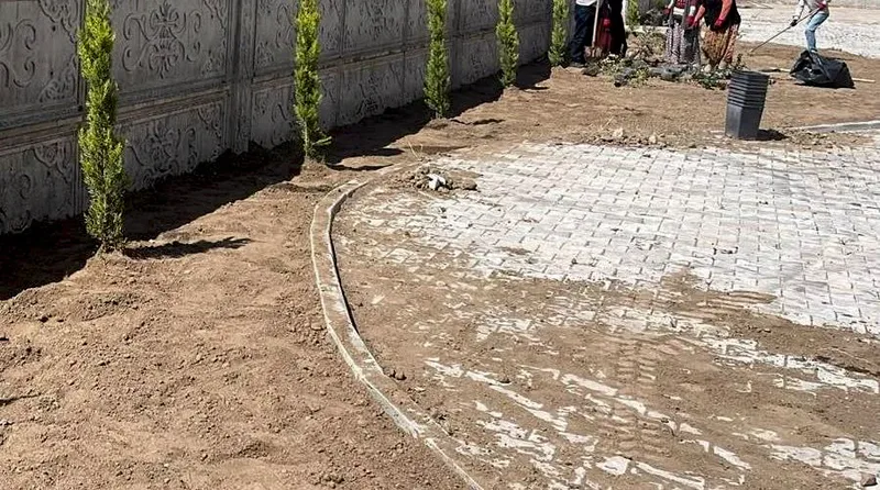 Balıkesir'in Bigadiç ilçesinde belediye, altyapıdan peyzaja kadar birçok alanda hummalı