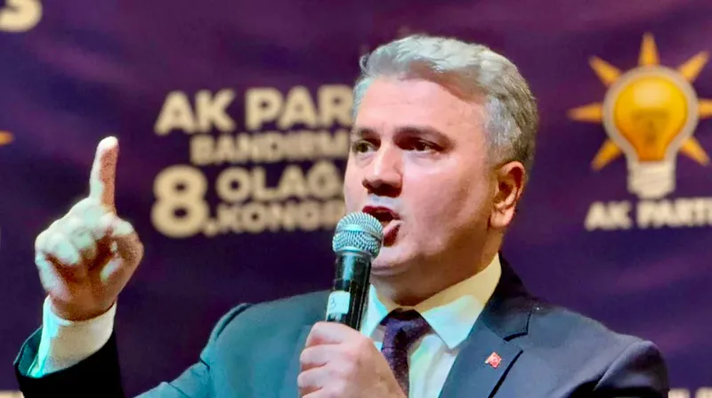 AK Parti Balıkesir Milletvekili Mustafa Canbey, İYİ Parti Genel Başkan