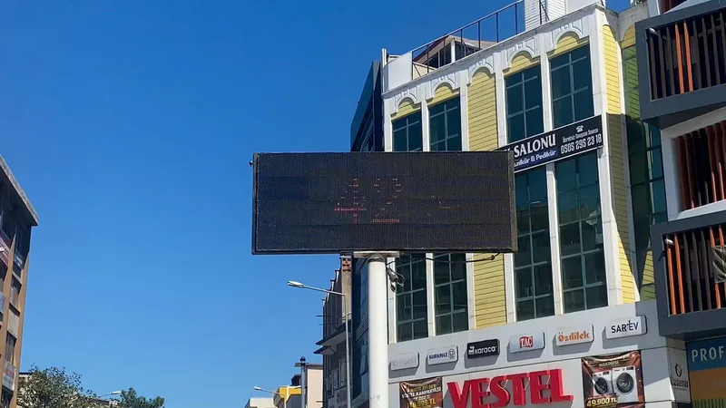 Edremit Körfezi'nde etkili olan aşırı sıcak hava Burhaniye, Edremit, Ayvalık