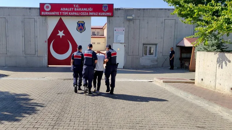 Edremit ilçesi Kadıköy Mahallesi'nde 13 Ağustos'ta çıkan orman yangınının faili