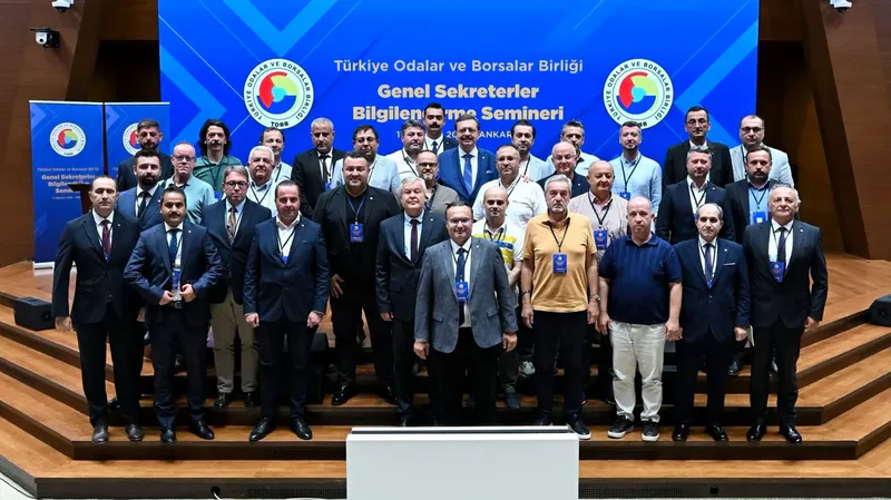 Edremit Ticaret Odası Genel Sekreteri Recep Akgün, TOBB tarafından Ankara'da