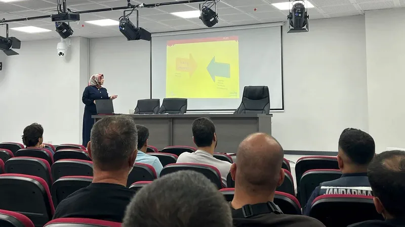 Balıkesir'in Gönen ilçesinde afet ve acil durumlarda psikososyal destek hizmetlerinin