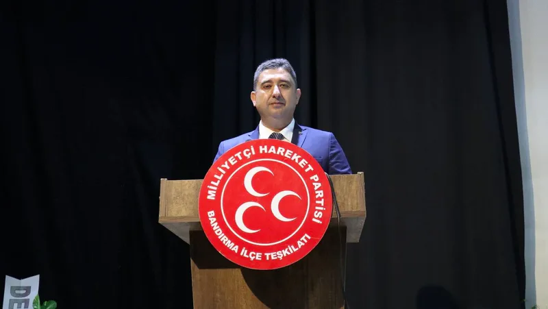 MHP Bandırma İlçe Başkanlığı'nın 15. Olağan Kongresi'nde tek listeyle seçime