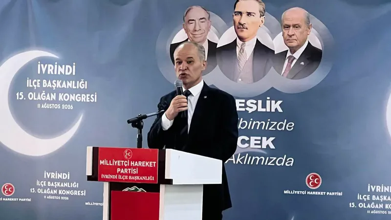 Balıkesir'in İvrindi ilçesinde gerçekleştirilen MHP 15. Olağan Kongresi'nde Ömer Kobak