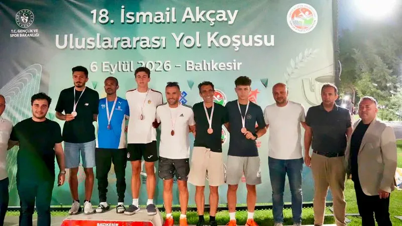 Türk atletizminin efsanevi ismi İsmail Akçay anısına düzenlenen 18. İsmail